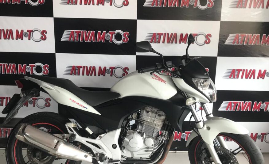 CB 300
