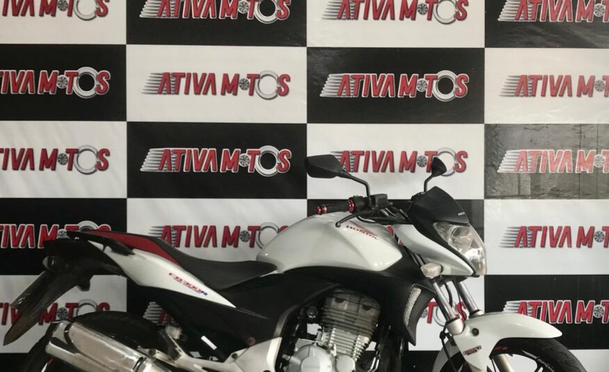 CB 300