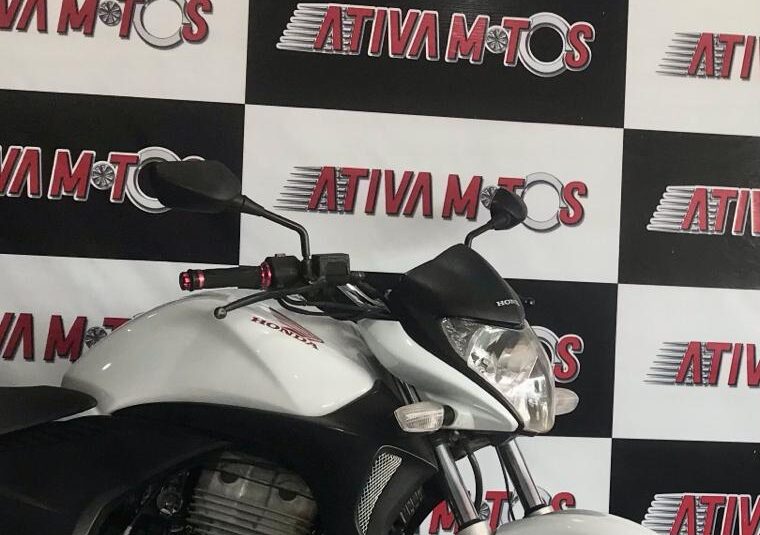 CB 300