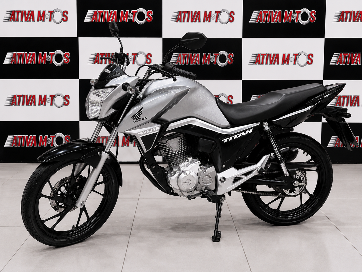 Titan 160