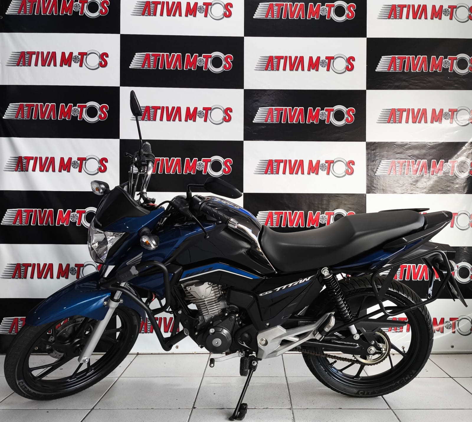 Titan 160