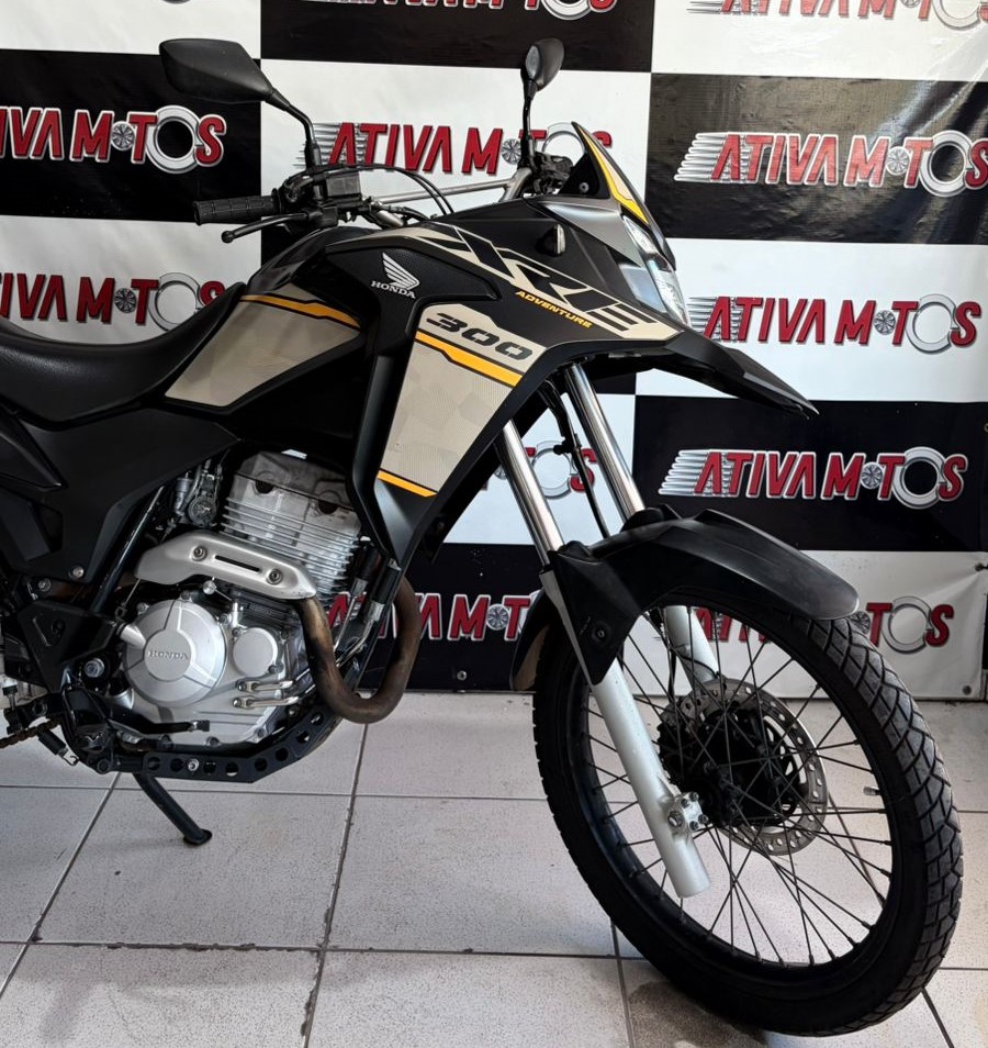 XRE 300 Adventure