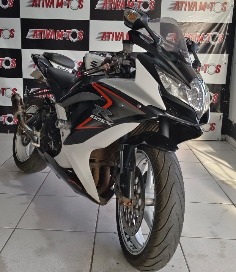 Suzuki GSX R SRAD 750