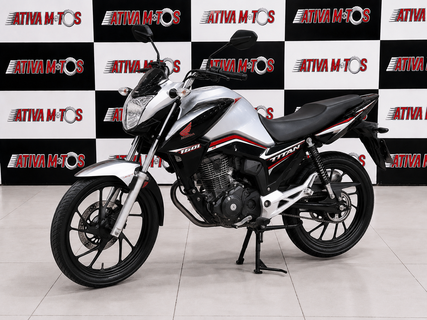 Titan 160