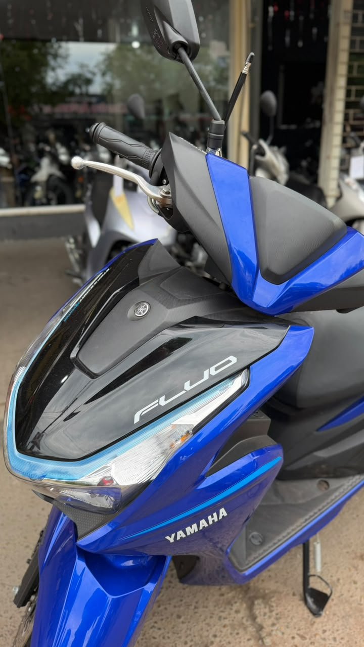FLUO 125 CONNECTED